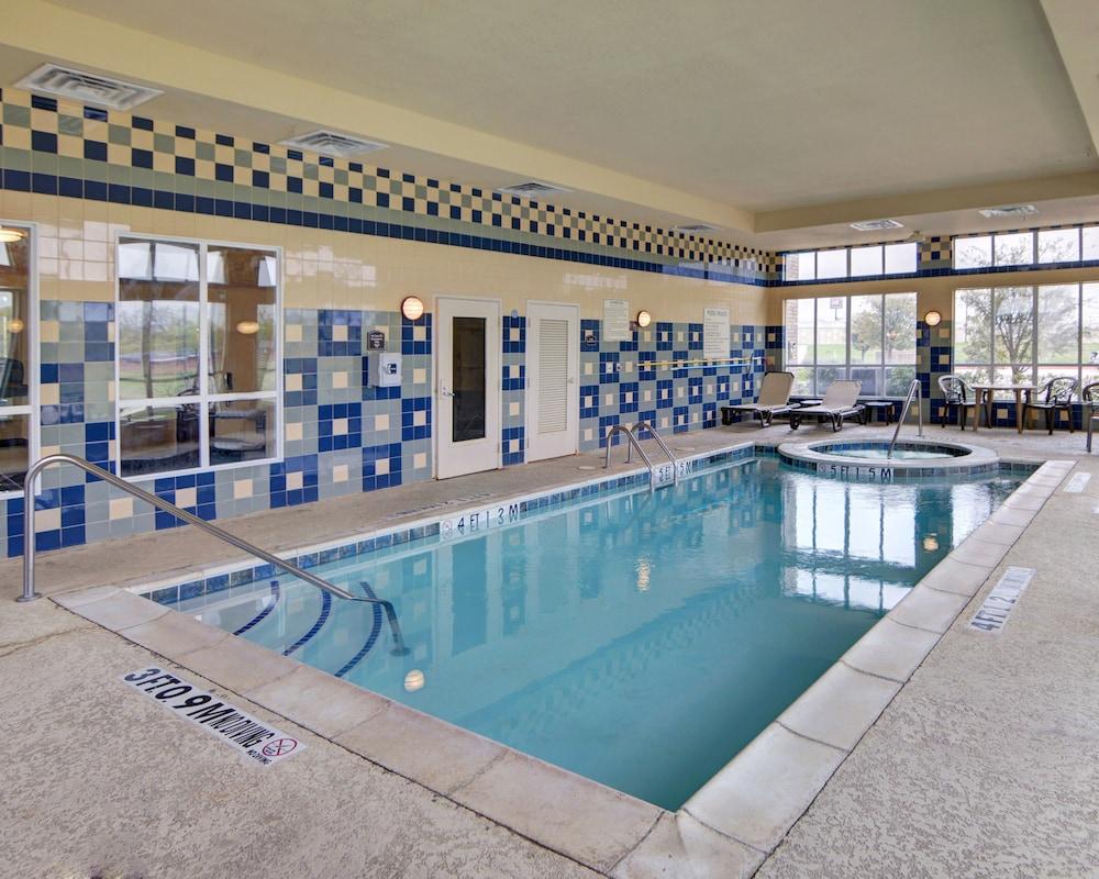 Comfort Inn & Suites Near Lake Lewisville Corinth Εξωτερικό φωτογραφία
