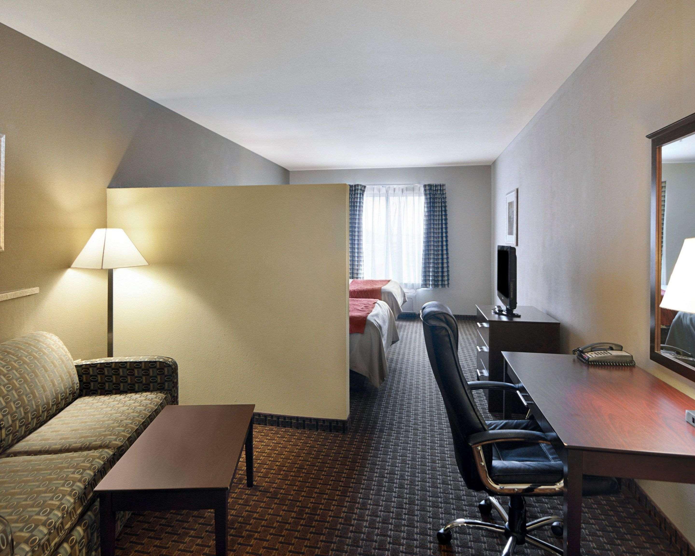 Comfort Inn & Suites Near Lake Lewisville Corinth Εξωτερικό φωτογραφία
