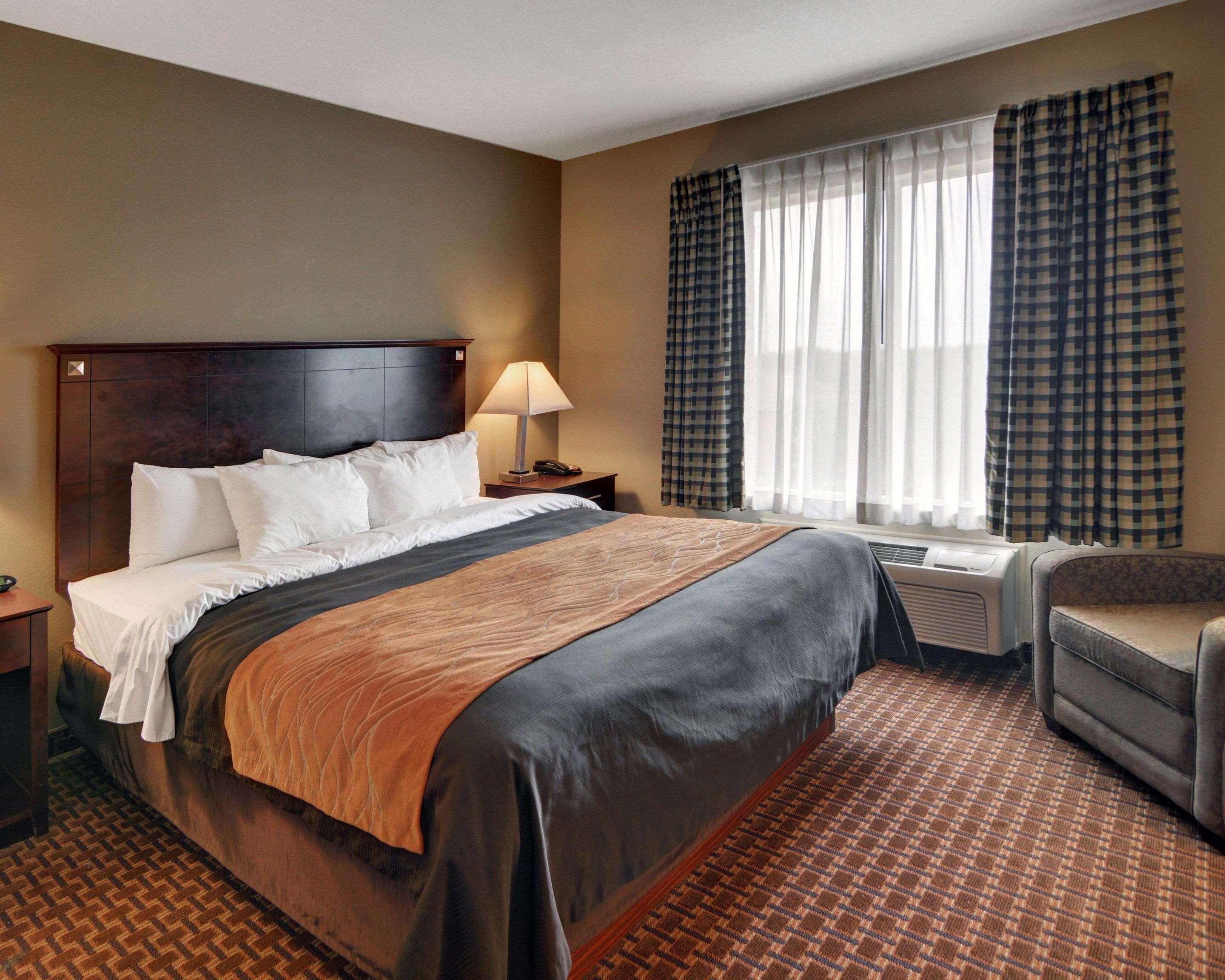 Comfort Inn & Suites Near Lake Lewisville Corinth Εξωτερικό φωτογραφία