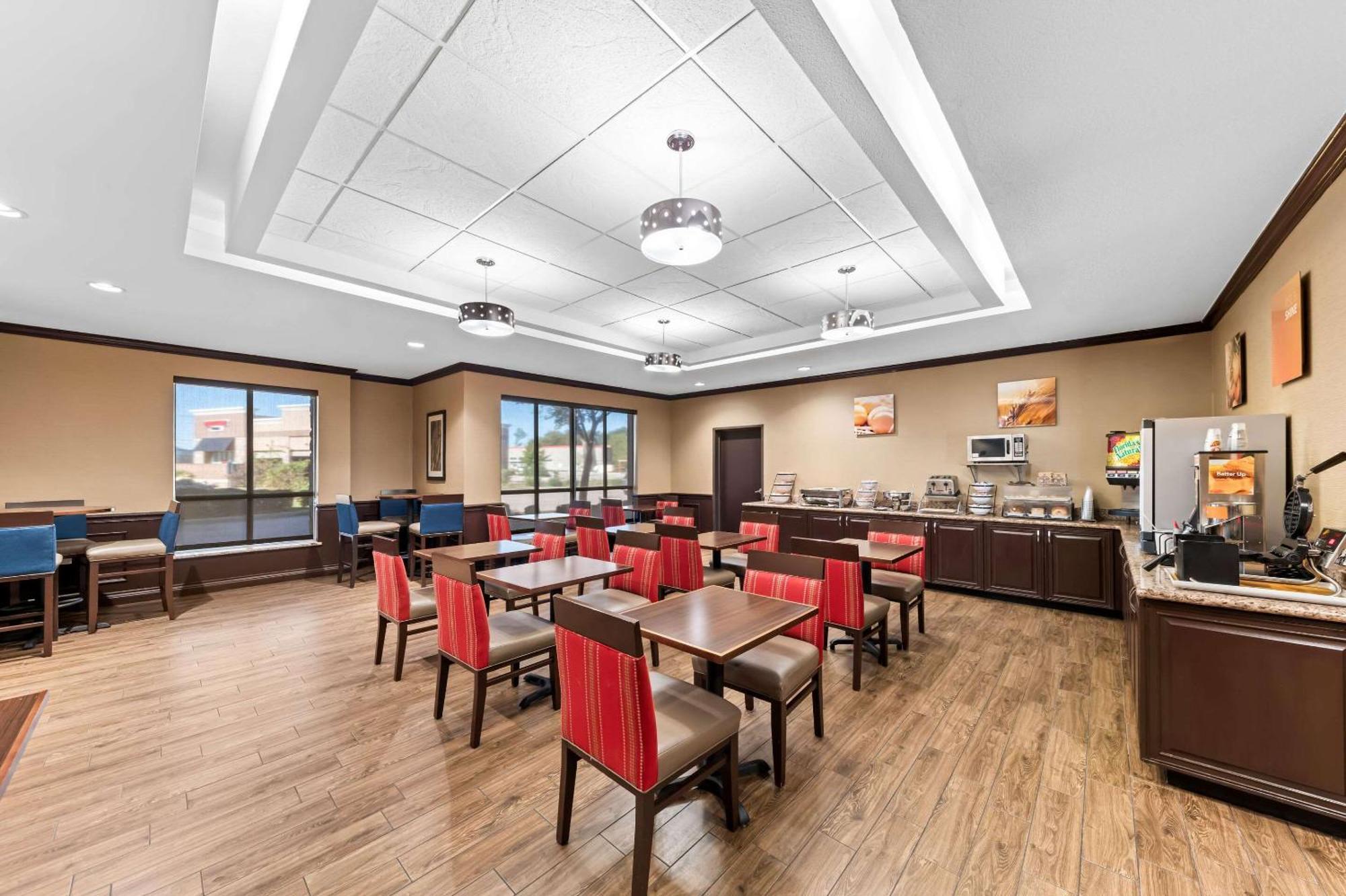 Comfort Inn & Suites Near Lake Lewisville Corinth Εξωτερικό φωτογραφία