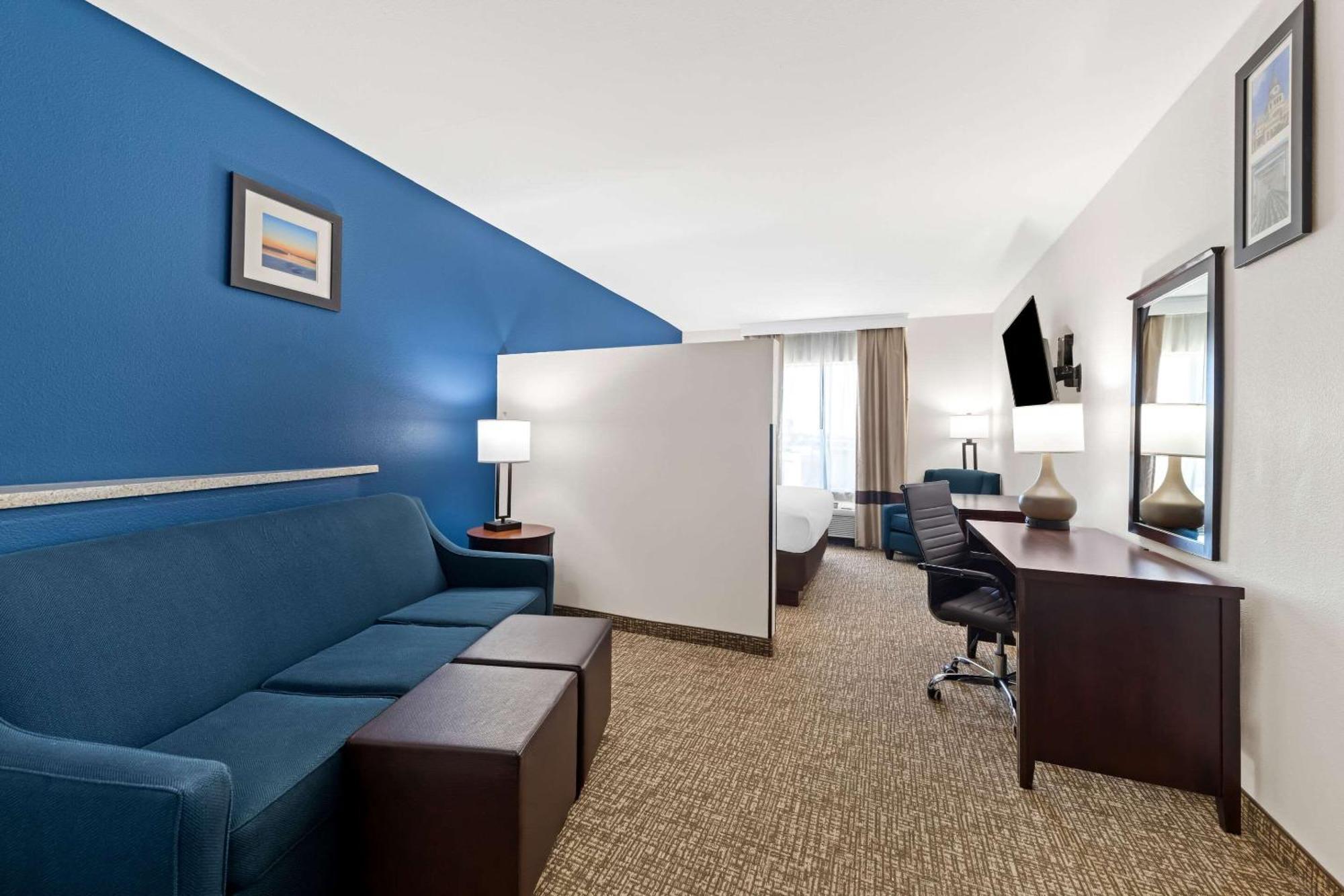 Comfort Inn & Suites Near Lake Lewisville Corinth Εξωτερικό φωτογραφία