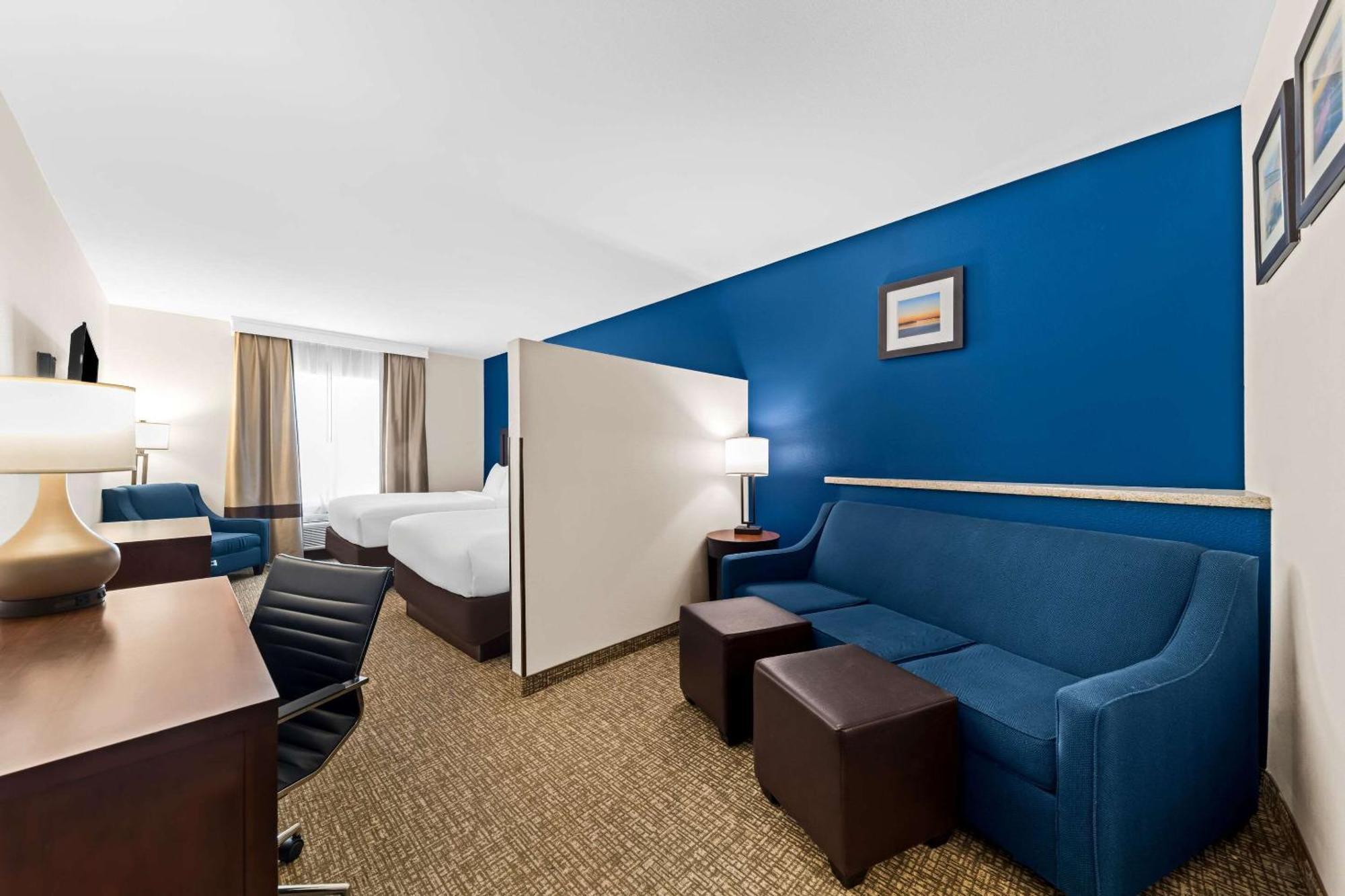 Comfort Inn & Suites Near Lake Lewisville Corinth Εξωτερικό φωτογραφία