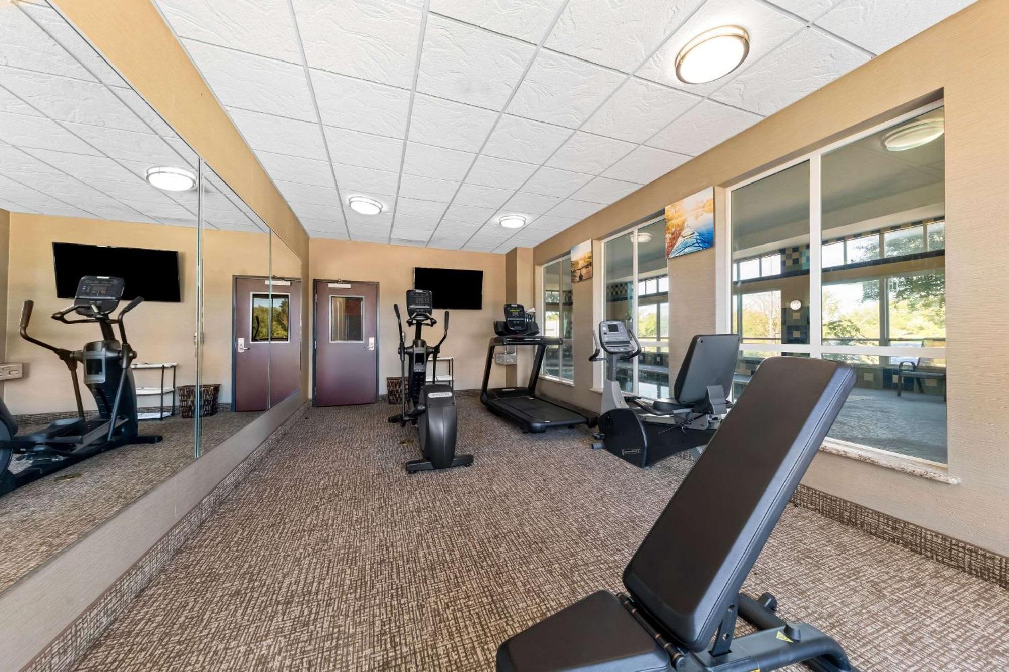 Comfort Inn & Suites Near Lake Lewisville Corinth Εξωτερικό φωτογραφία